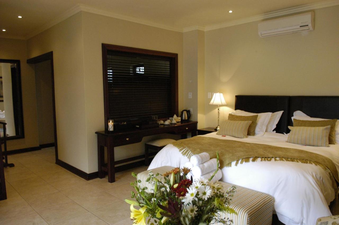 Moon And Sixpence Garden Guest House 穆德斯蒂夫 外观 照片